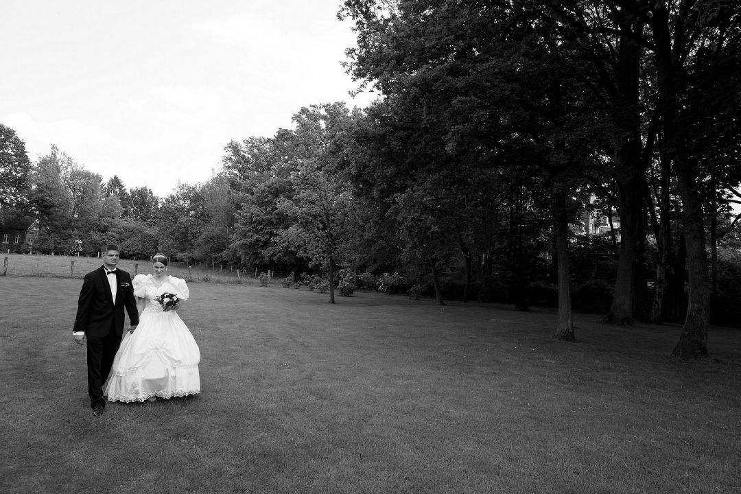 Hochzeit im Garten Foto vom Hochzeitsfotografen Peter Vogel